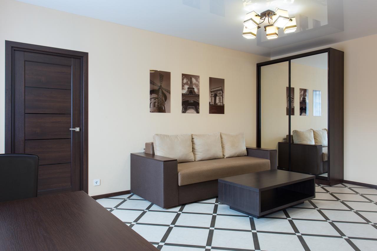 Kharkiv Apartments On Nauky Avenue ภายนอก รูปภาพ