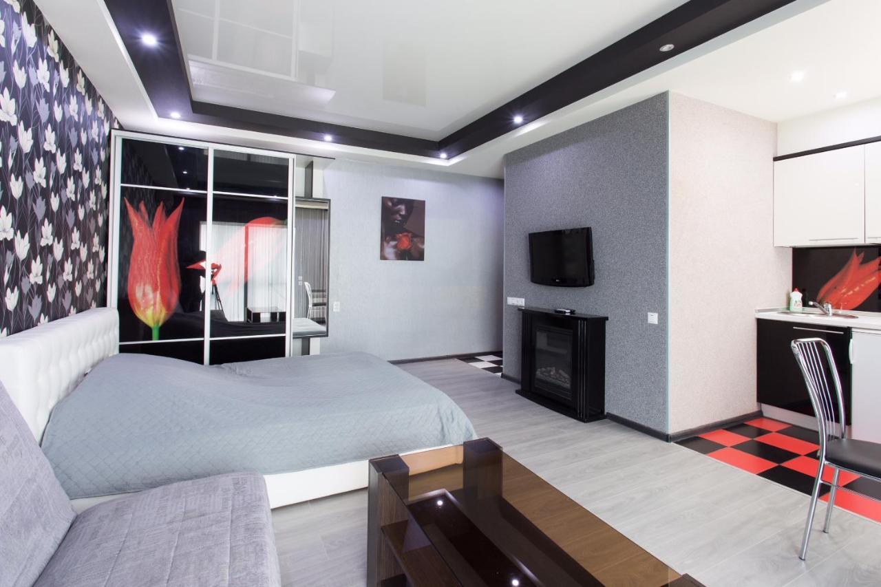 Kharkiv Apartments On Nauky Avenue ภายนอก รูปภาพ