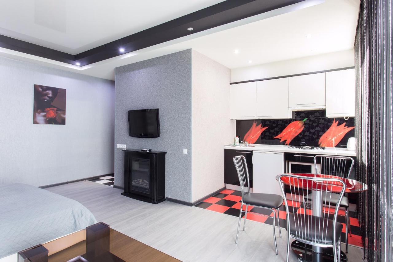 Kharkiv Apartments On Nauky Avenue ภายนอก รูปภาพ